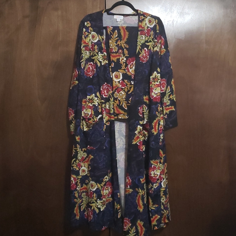 LULAROE OUTFIT ALERT!!! - Picture 1 of 1